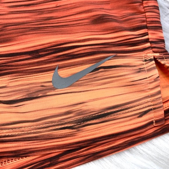 SOLD! 🏃♀️|•NIKE•| Running Crew Shorts Dri-Fit - Picture 7 of 8